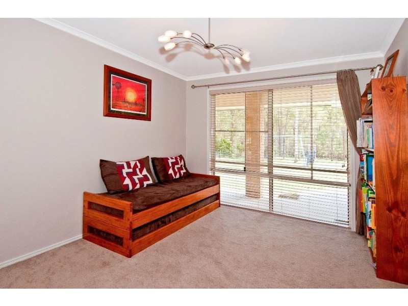 207 Equestrian Drive, New Beith QLD 4124