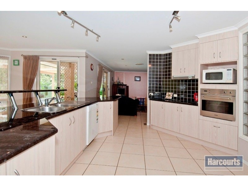 207 Equestrian Drive, New Beith QLD 4124