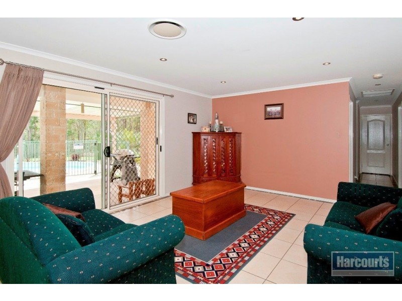 207 Equestrian Drive, New Beith QLD 4124