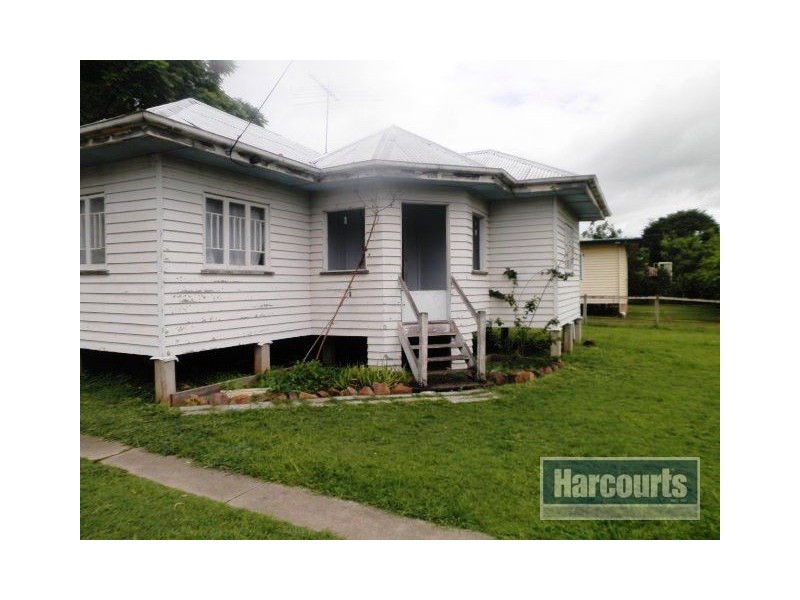 11 Tina Street, Beaudesert QLD 4285