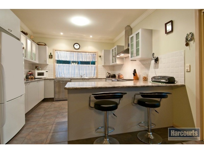 27 Portsmouth Court, Mundoolun QLD 4285