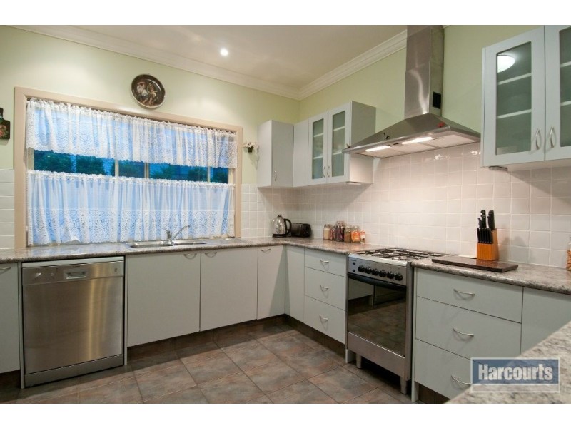 27 Portsmouth Court, Mundoolun QLD 4285