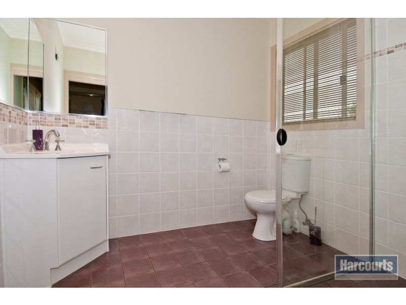 27 Portsmouth Court, Mundoolun QLD 4285