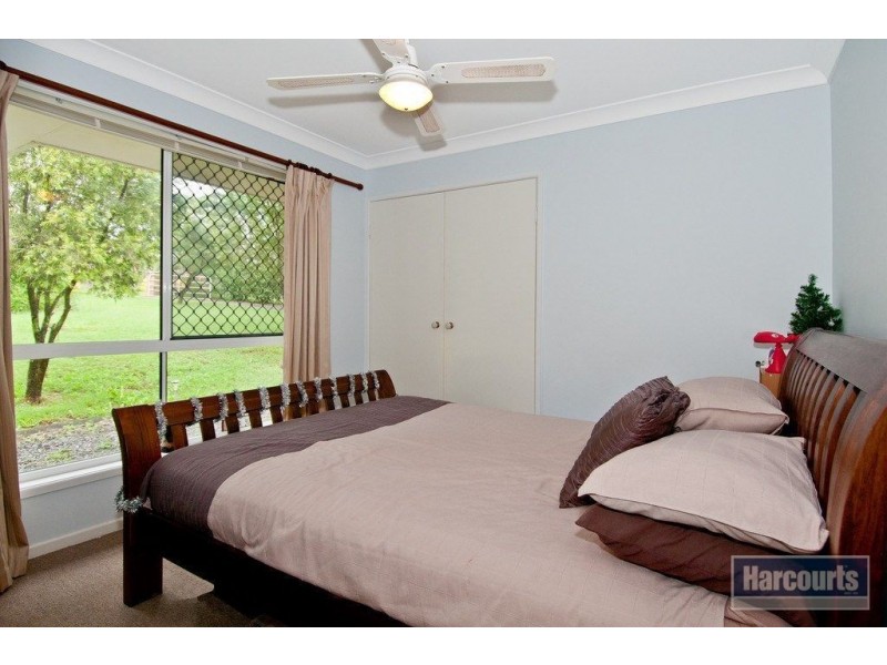32 Flametree Court, Cedar Grove QLD 4285