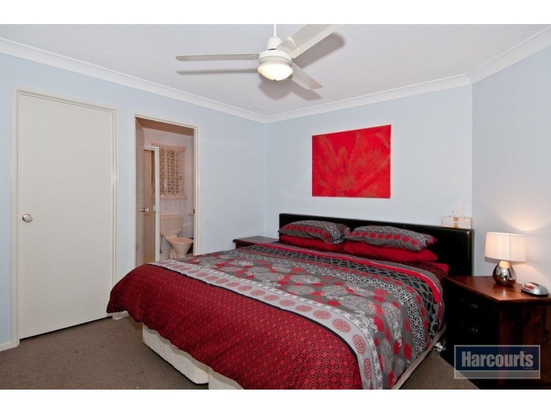 32 Flametree Court, Cedar Grove QLD 4285