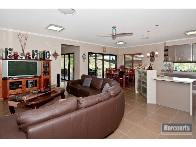 39 Prince of Wales Court, Mundoolun QLD 4285