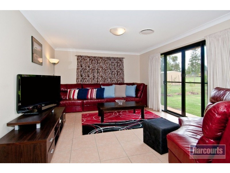 34 Carrigan Way, Beaudesert QLD 4285