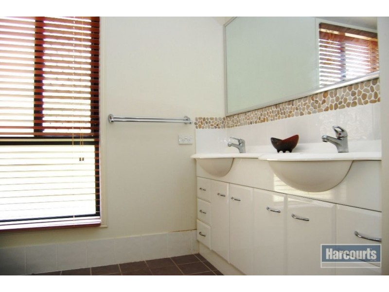 5 – 7 Springboard Crescent, New Beith QLD 4124