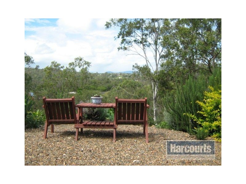 24 Muirhead Close, Kooralbyn QLD 4285