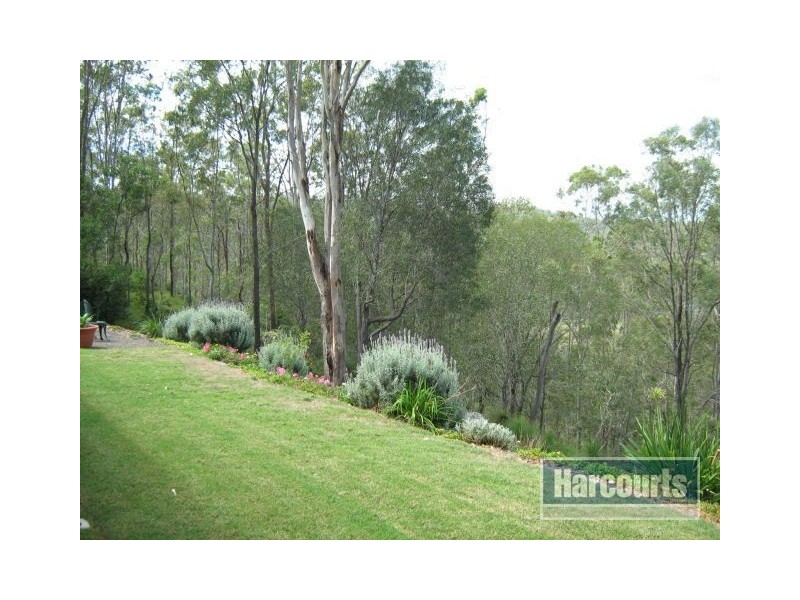 24 Muirhead Close, Kooralbyn QLD 4285