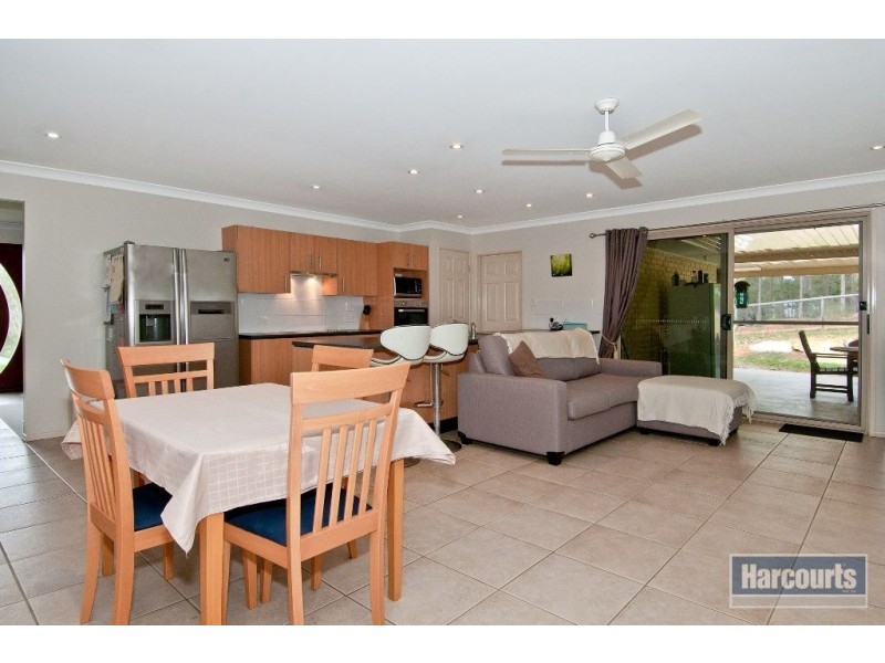 185 Peppertree Drive, Jimboomba QLD 4280