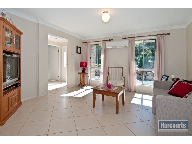 6 Dorset Close, Greenbank QLD 4124