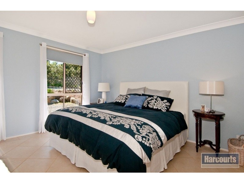 6 Dorset Close, Greenbank QLD 4124