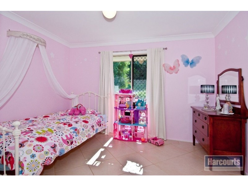 6 Dorset Close, Greenbank QLD 4124