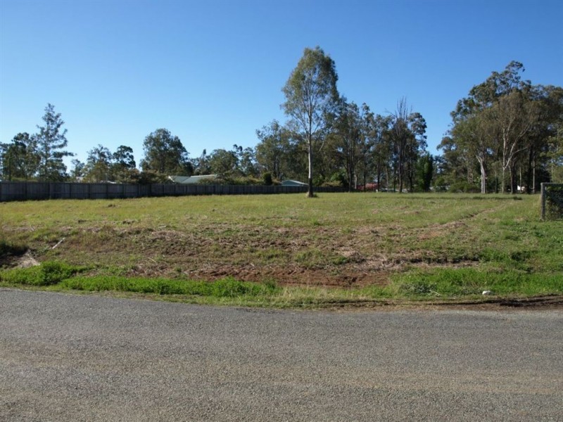 4 Pearson Court, Cedar Grove QLD 4285