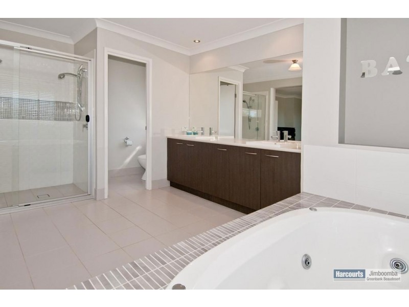 45 St Covet, Jimboomba QLD 4280