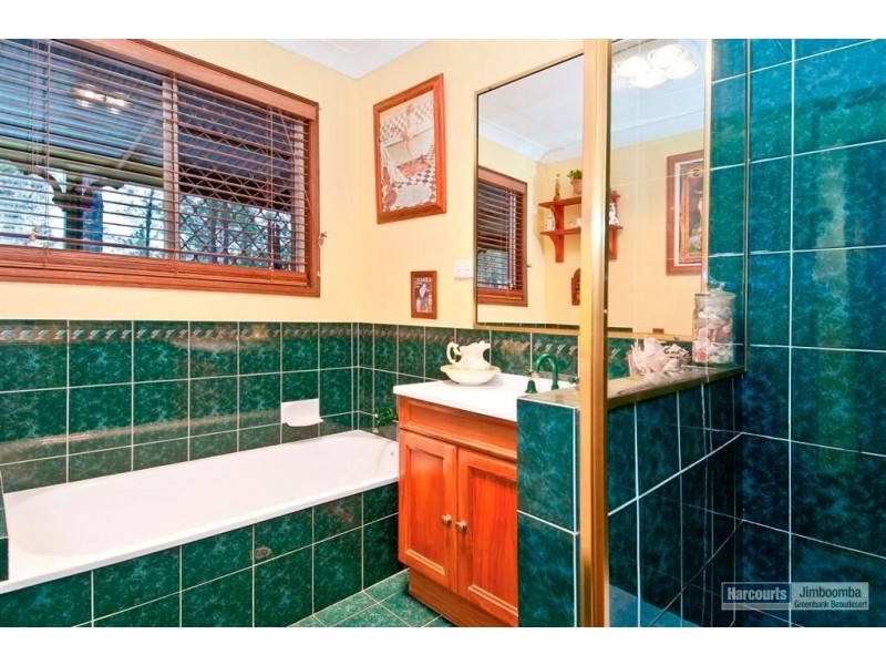 94 Thompson Road, Greenbank QLD 4124