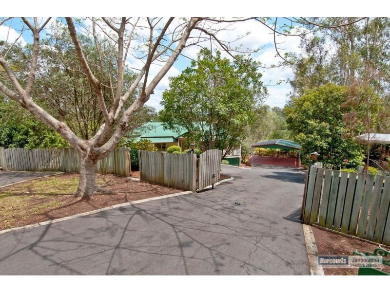 9 Hickory Place, Cedar Grove QLD 4285