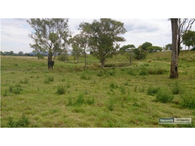 195 Hall Road, Woodhill QLD 4285