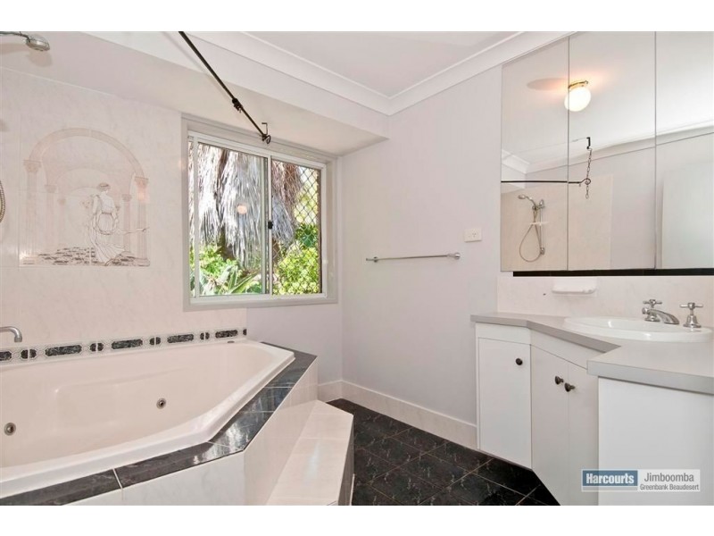 134 Farm Road, Greenbank QLD 4124
