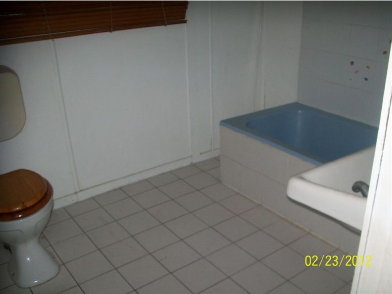 2/5 Albert Street, Beaudesert QLD 4285