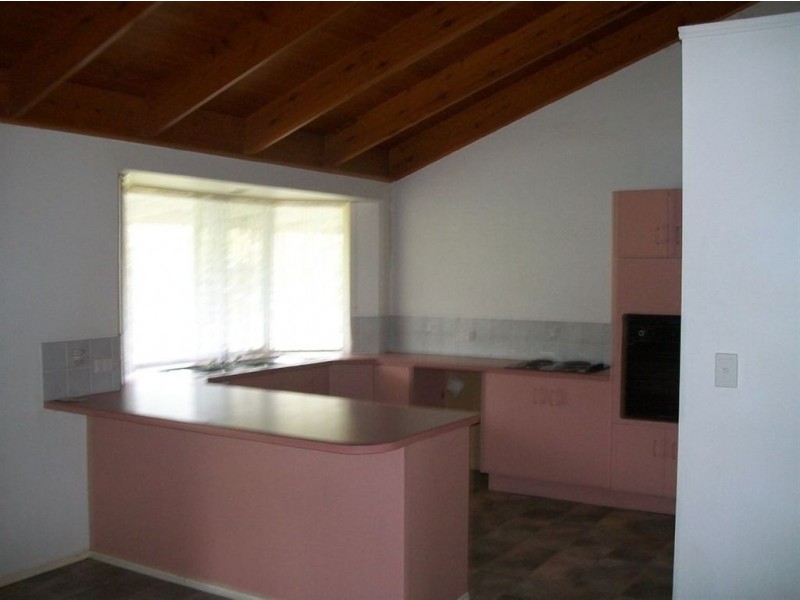 2 Sheen Rd, Woodhill QLD 4285