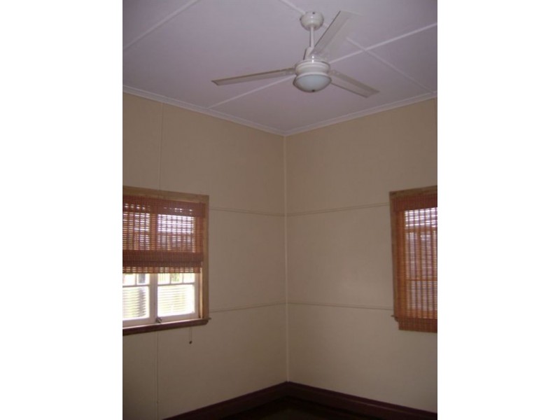 20 Bromelton Street, Beaudesert QLD 4285