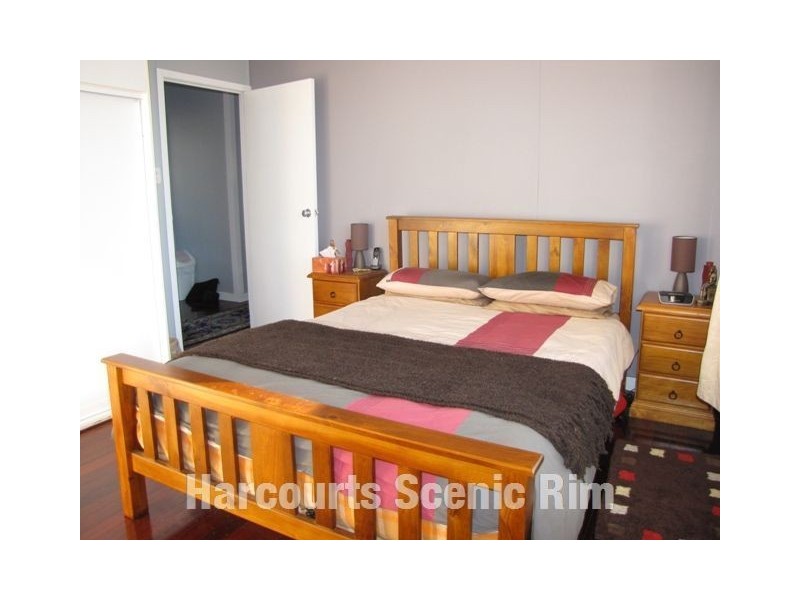 10 Cross Street, Jimboomba QLD 4280