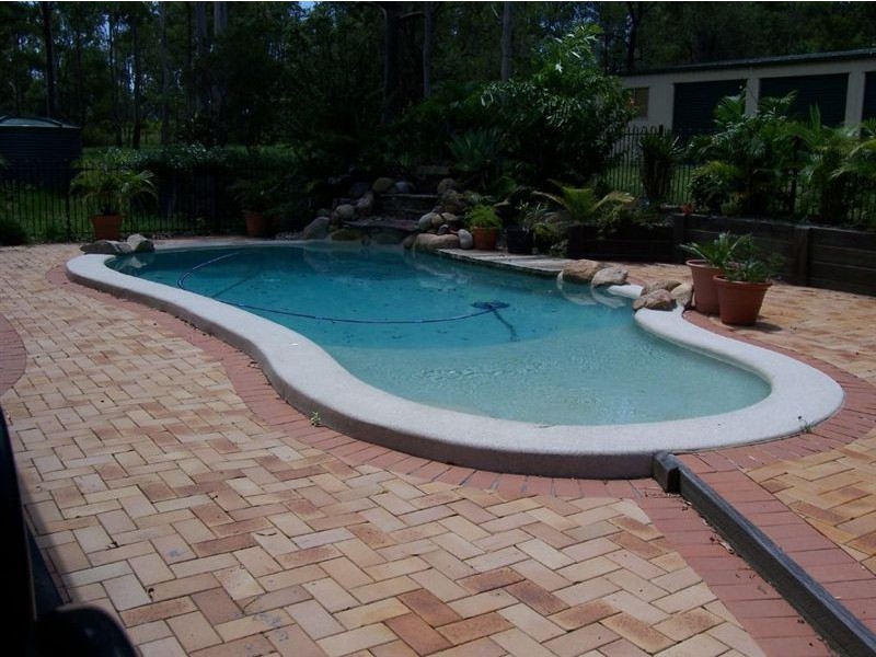 North Maclean QLD 4280