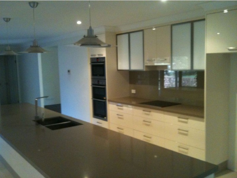 1 Kangaroo Close, Greenbank QLD 4124