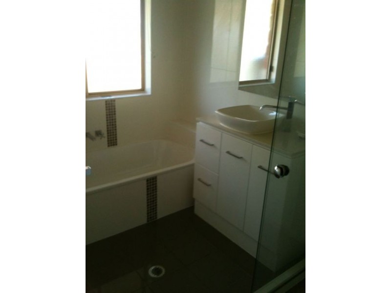 1 Kangaroo Close, Greenbank QLD 4124