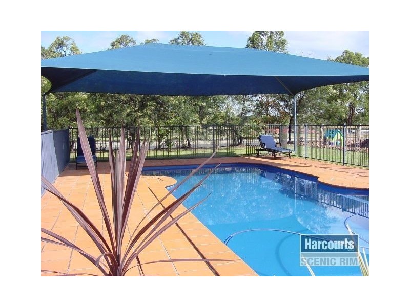 1 Kangaroo Close, Greenbank QLD 4124