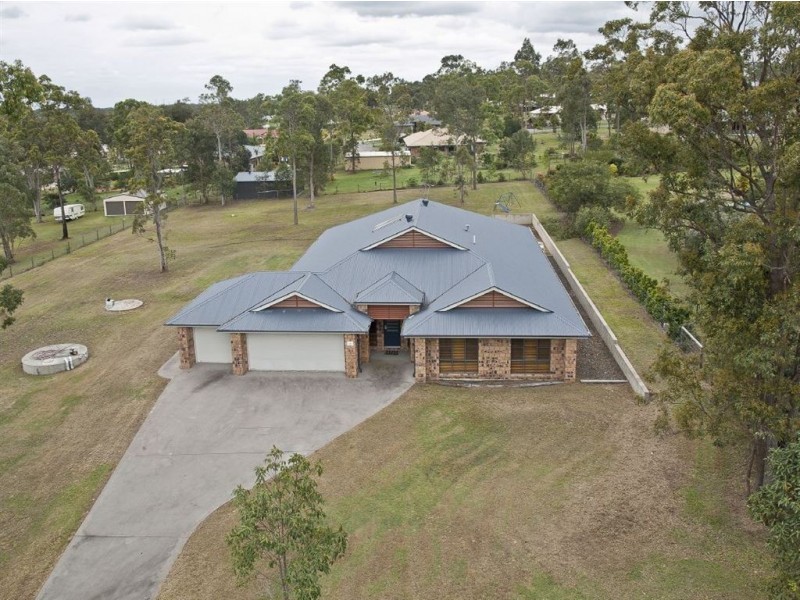 11 Blue Crane, New Beith QLD 4124