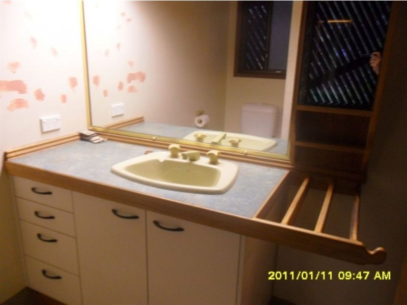 43 OLD PUB LANE, Greenbank QLD 4124