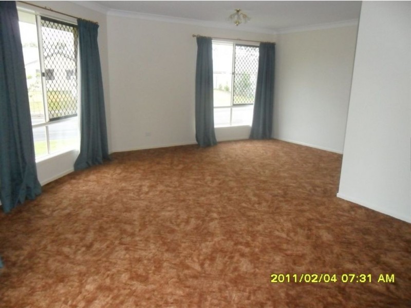 39 Golden Penda Dr, Jimboomba QLD 4280