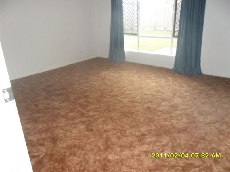 39 Golden Penda Dr, Jimboomba QLD 4280