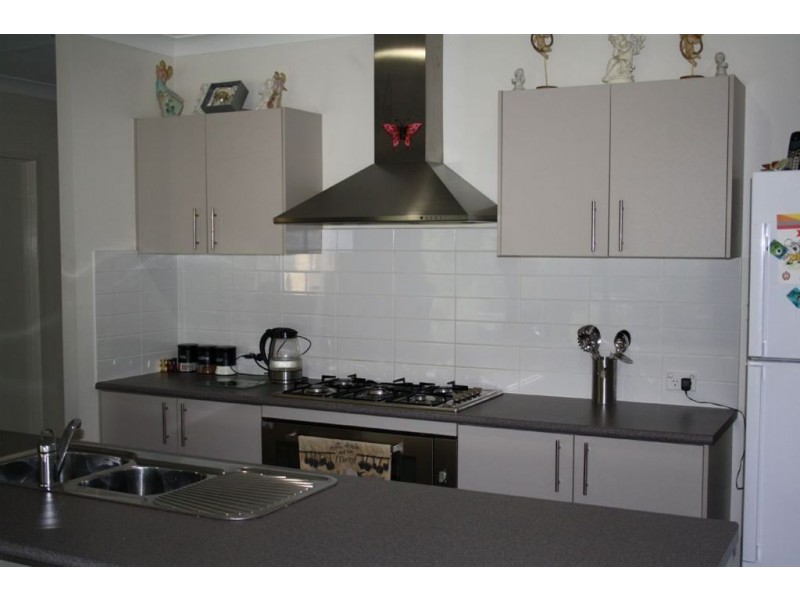 14 Maggie Court, Cedar Vale QLD 4285