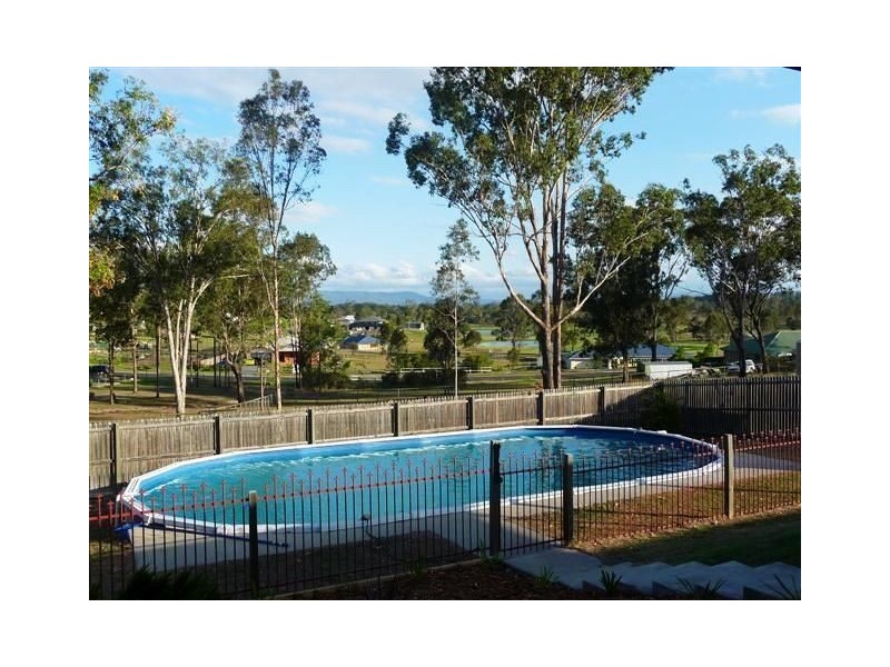 7 Portsmouth Court, Mundoolun QLD 4285