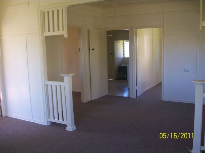 11 Hawkins Street, Beaudesert QLD 4285