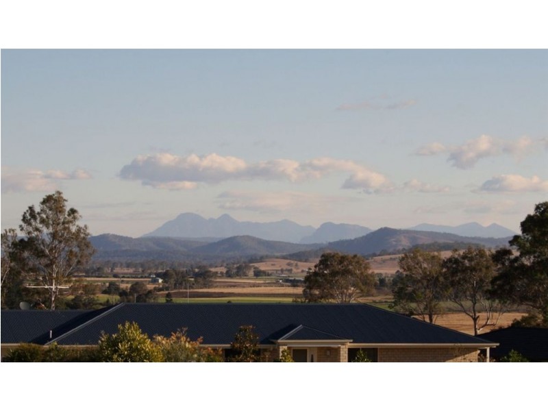 18 Parkhurst Place, Gleneagle QLD 4285