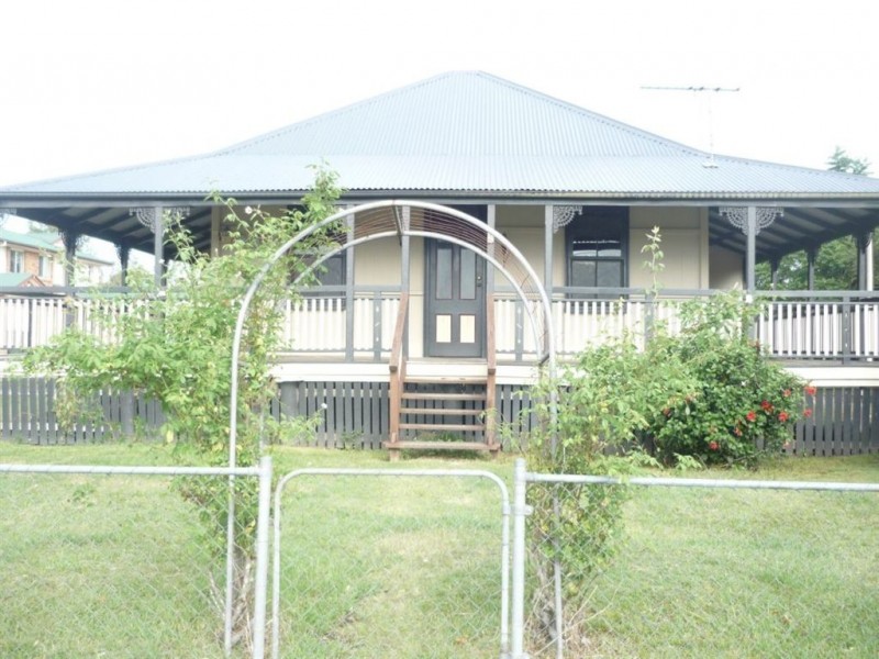3 Petersen Street, Beaudesert QLD 4285