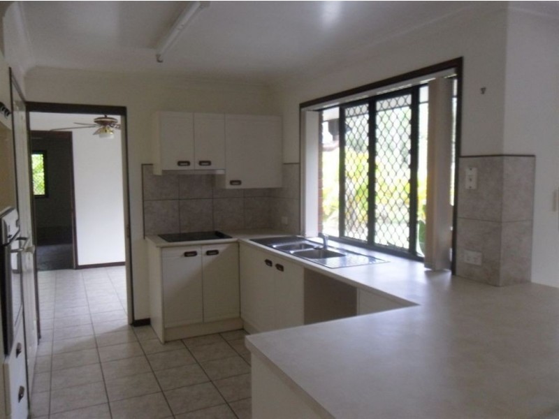 16 Sherbrooke Court, Munruben QLD 4125