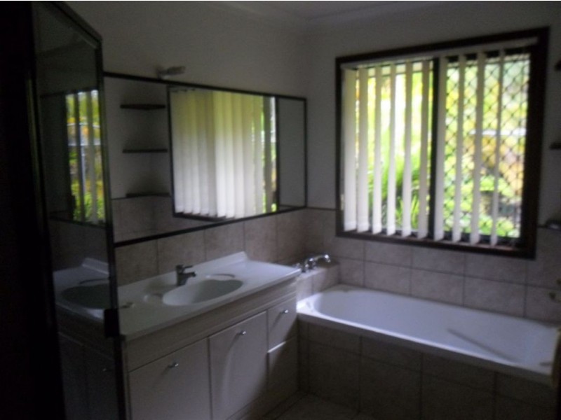 16 Sherbrooke Court, Munruben QLD 4125