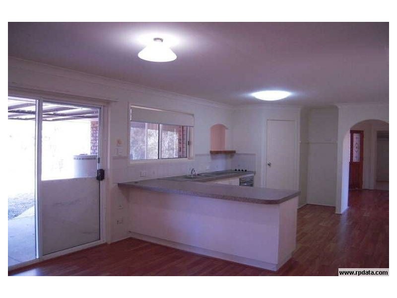 123 Canterbury Dr, Mundoolun QLD 4285