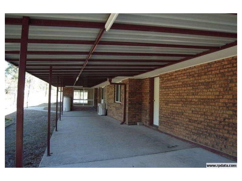 123 Canterbury Dr, Mundoolun QLD 4285