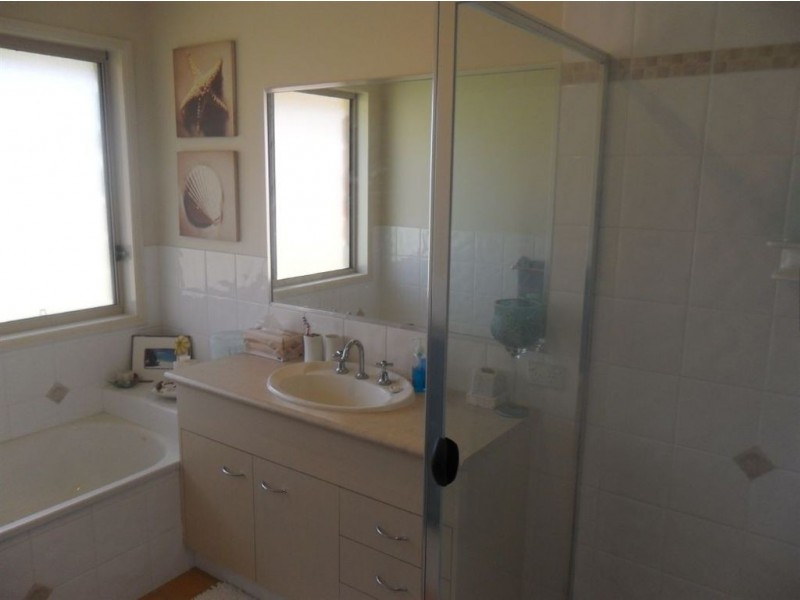 63 Platypus Dr, Greenbank QLD 4124