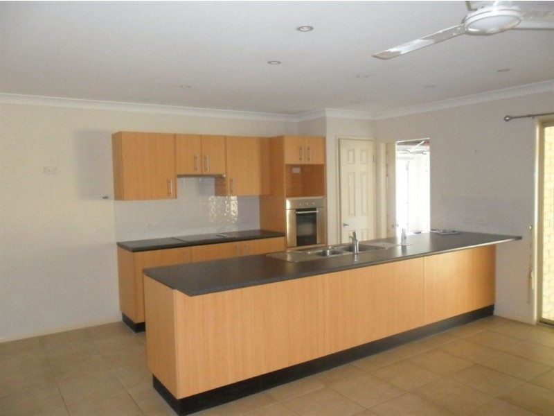 185 Peppertree Drive, Jimboomba QLD 4280