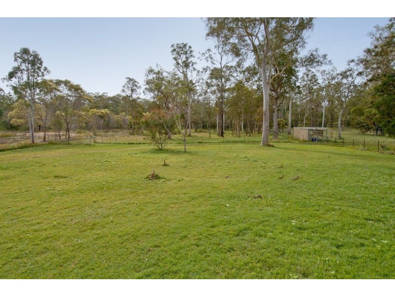 33A Hives Road, North Maclean QLD 4280