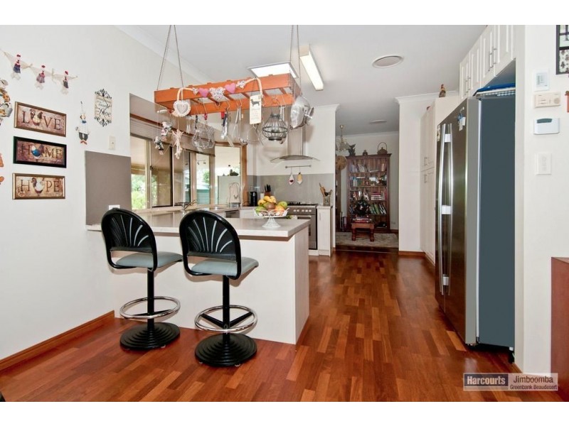 93 Michelle Drive, Cedar Grove QLD 4285