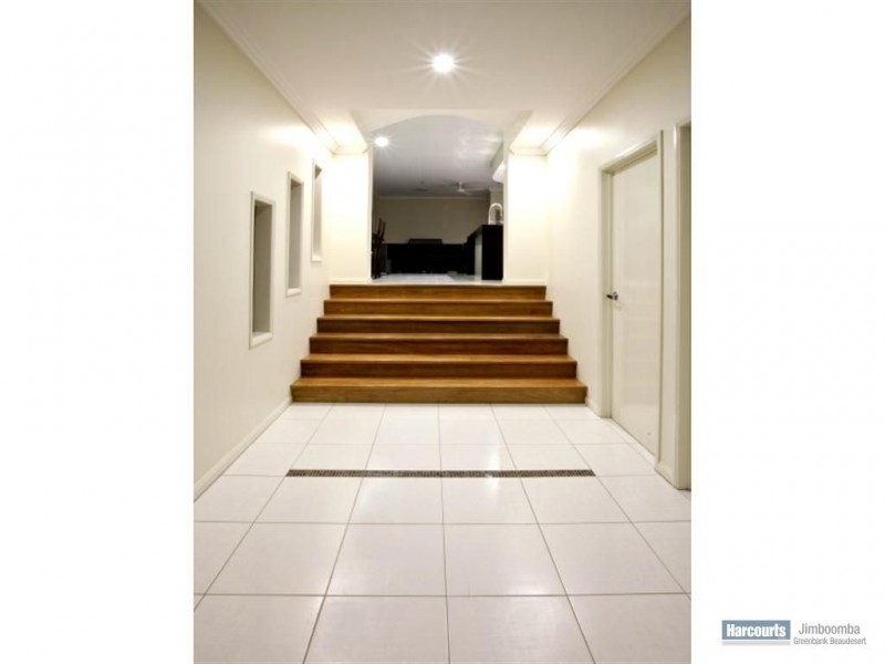 5 Wildwood Cresent, Jimboomba QLD 4280